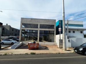 SALA COMERCIAL TÉRREA - LOCAÇÃO - BAIRRO OFICINAS – VILA ESTRELA 