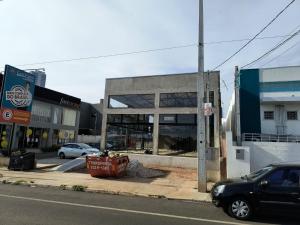 SALA COMERCIAL TÉRREA - LOCAÇÃO - BAIRRO OFICINAS – VILA ESTRELA 