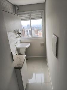 lOCAÇÃO - aPARTAMENTO - CENTRO - ED. REMBRANDT