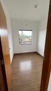 SOBRADO PARA VENDA - BAIRRO UVARANAS - JARDIM RESIDENCIAL WLADIMIR S. SAMARA