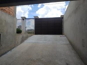 RESIDÊNCIA PARA VENDA - BAIRRO UVARANAS - PARQUE DOS PINHEIROS