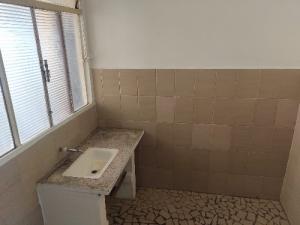 KITNETE PARA LOCAÇÃO - CENTRO - ED. ALI