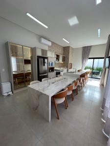 rESIDÊNCIA - VENDA - BAIRRO JARDIM CARVALHO – TERRAS ALPHAVILLE